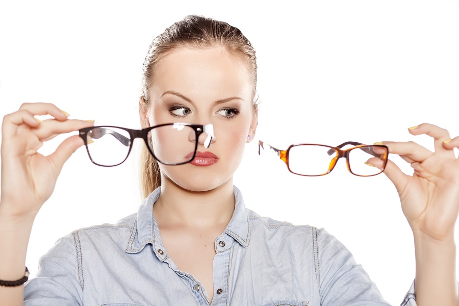 How to find your eyeglass size